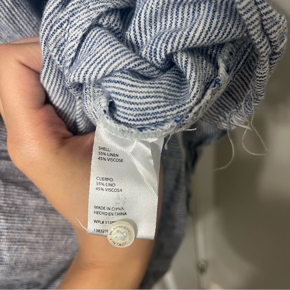 Women’s XXL (bundle of 2) Blue and white linen striped beach blouses - Picture 7 of 8